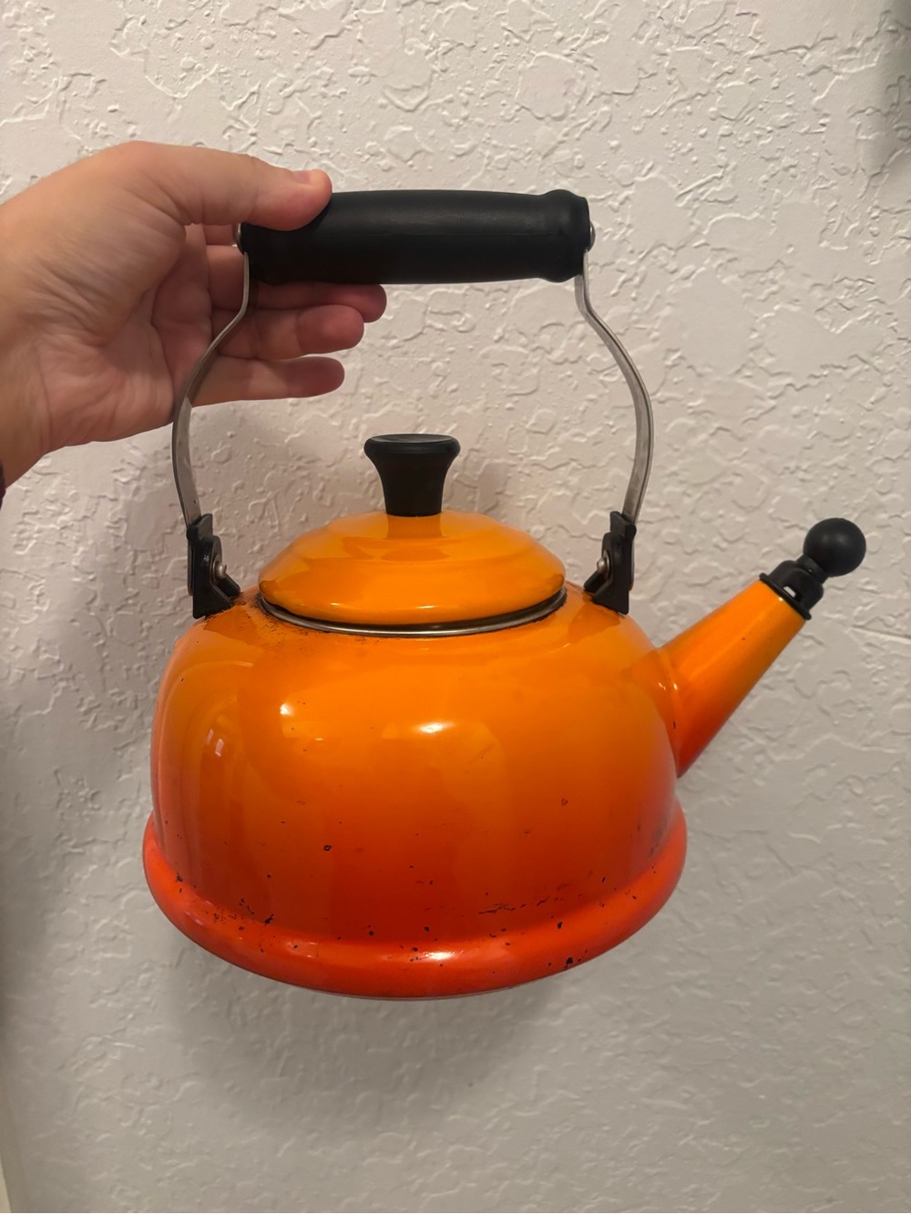 Le Creuset Tea Kettle Classic Orange 1.7 Quart